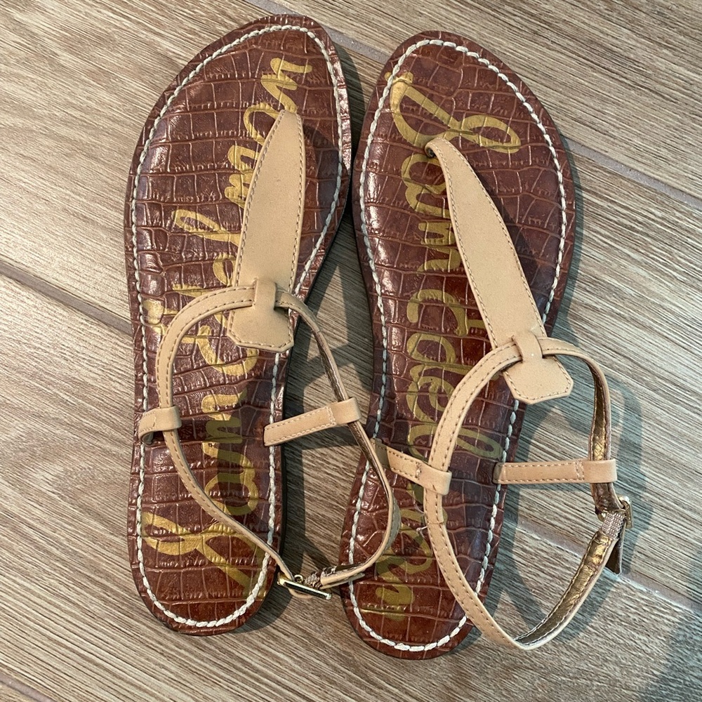 Gigi Thong Sandal ALMOND PATENT